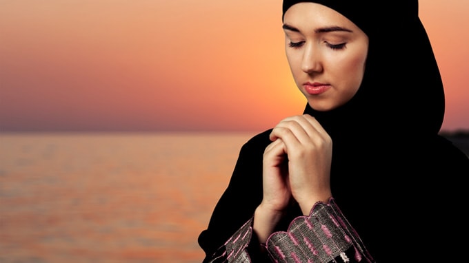 Struggles of Single Muslim Woman