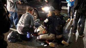 US police hunting man who shot anti-Trump protester