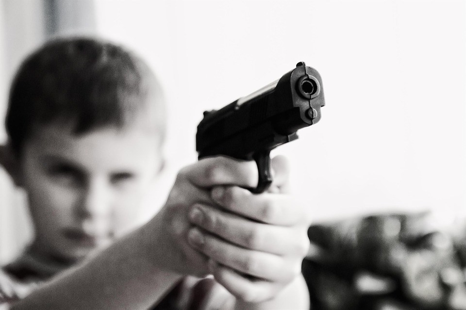 Guns kill or wound 7,000 children in the US yearly -- it's the third-leading cause of death among children