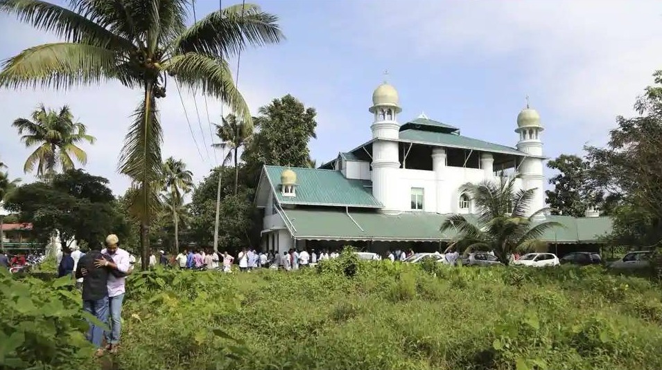 Mosque gives shelter to Hindu families displaced by Kerala floods