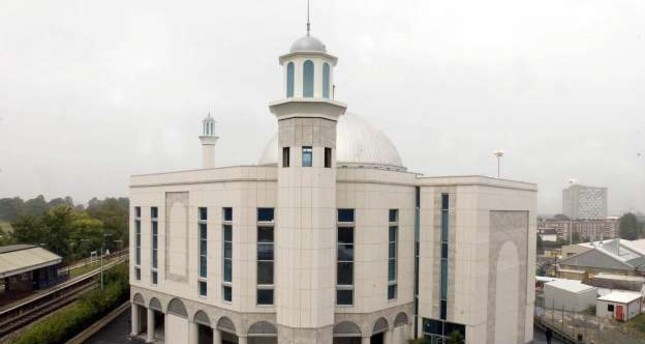 British man admits planning terrorist attack on mosque, prosecutors accept plea of lesser charge