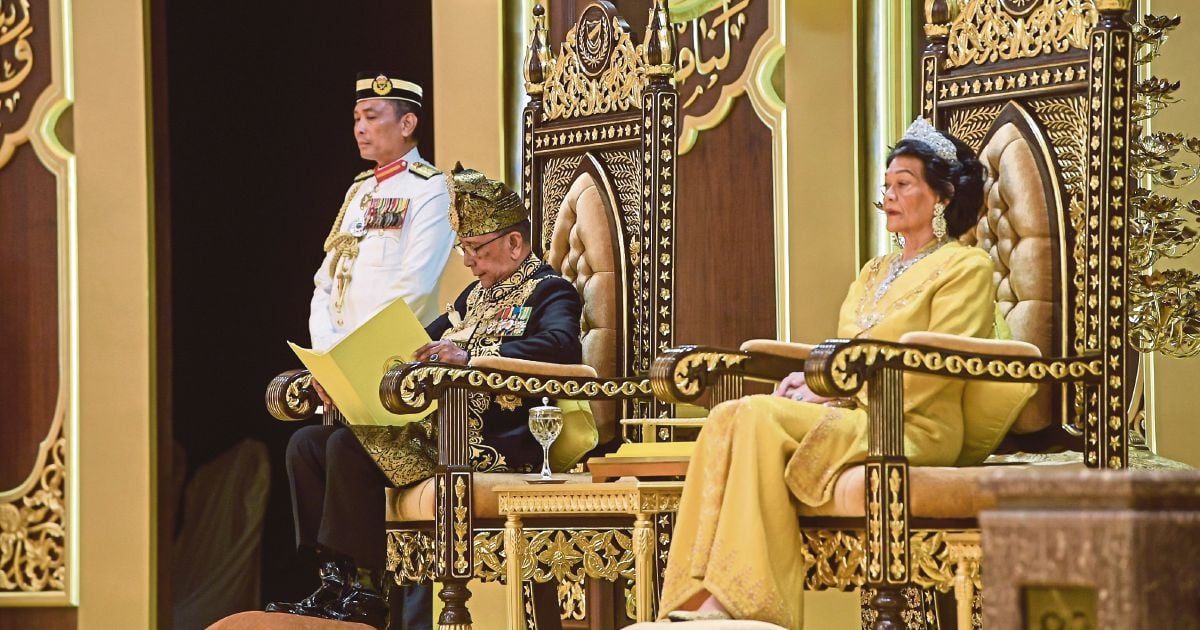 Sultan of Kedah: Muslims must  avoid sacrificing their identity for wealth, popularity