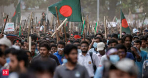 Bangladesh bans Jamaat-e-Islami