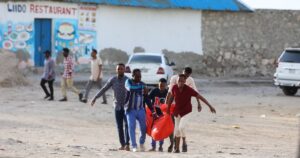 Somalia beach attack kills 32 civilians, police say